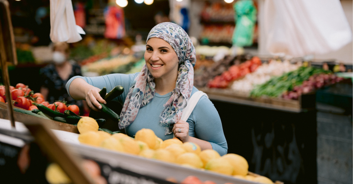 Forward: Danielle Renov’s new cookbook celebrates Sephardic and Askenazic food—just not raisins