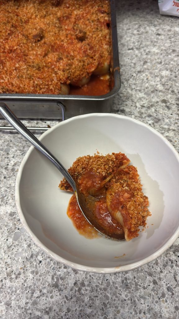 MEAT SAUCE STUFFED SHELLS